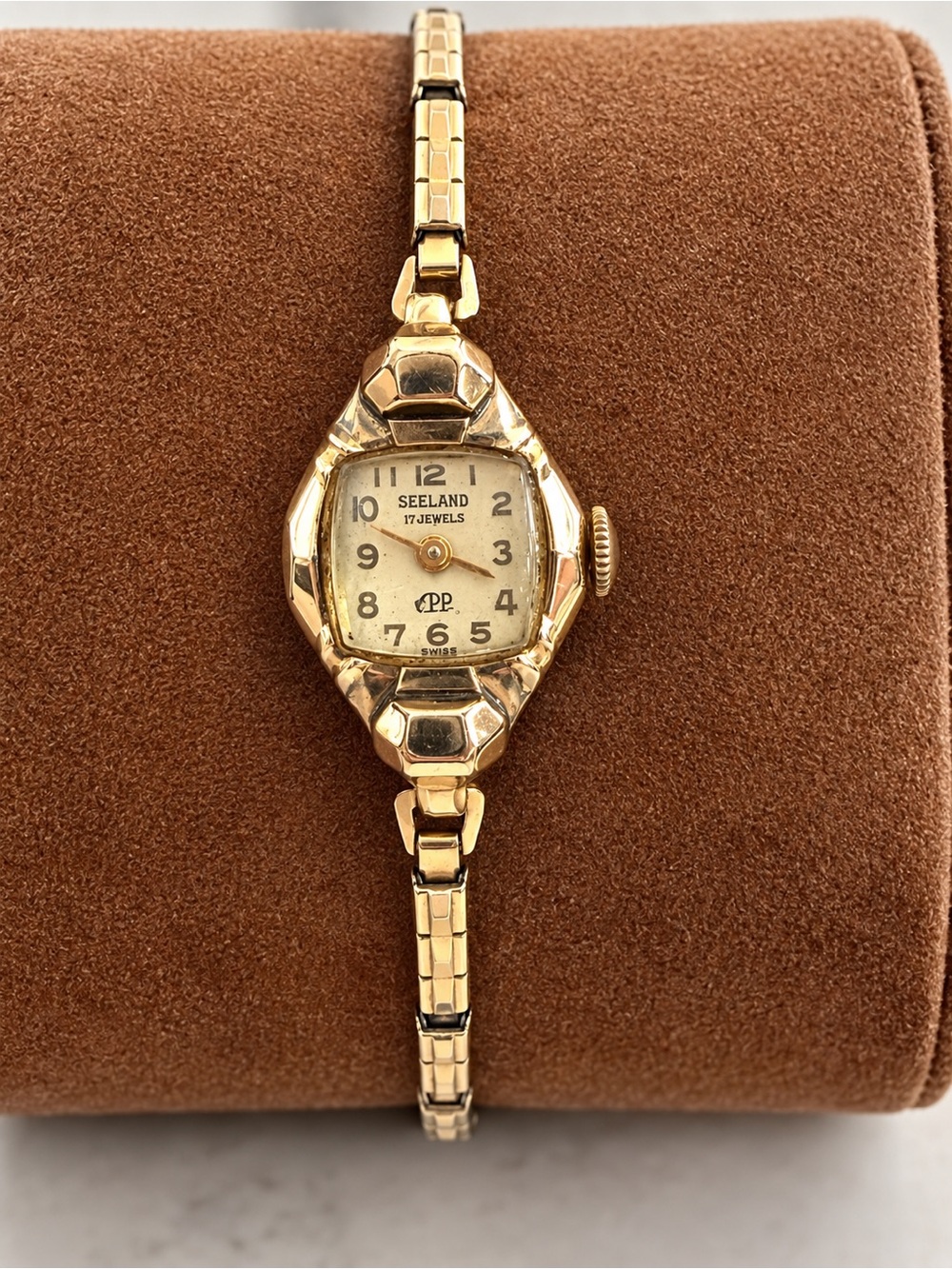 Vintage Seeland 17 Jewel 10k Rolled Gold Cocktail dainty Watch